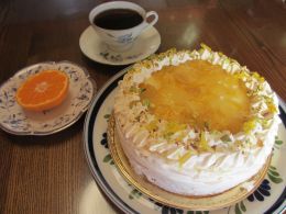 今週のスィーツ　ゆずケーキ